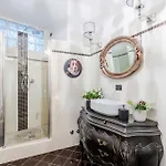 Casa Pitt, A Luxury 3 Bedrooms In * Lucca