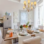 Casa Pitt, A Luxury 3 Bedrooms In Apartment *