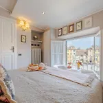 Apartment Casa Pitt, A Luxury 3 Bedrooms In *