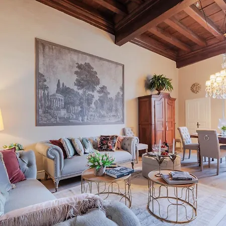 Casa Pitt, A Luxury 3 Bedrooms In Appartamento *