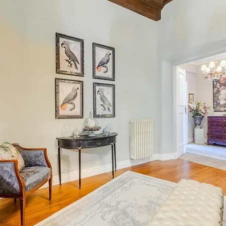 Apartment Casa Pitt, A Luxury 3 Bedrooms In