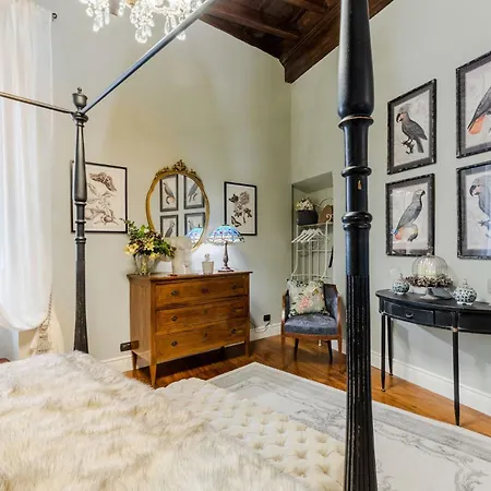 Apartment Casa Pitt, A Luxury 3 Bedrooms In Lucca