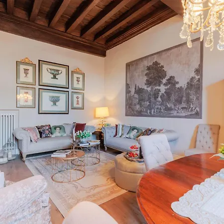 Casa Pitt, A Luxury 3 Bedrooms In Lucca