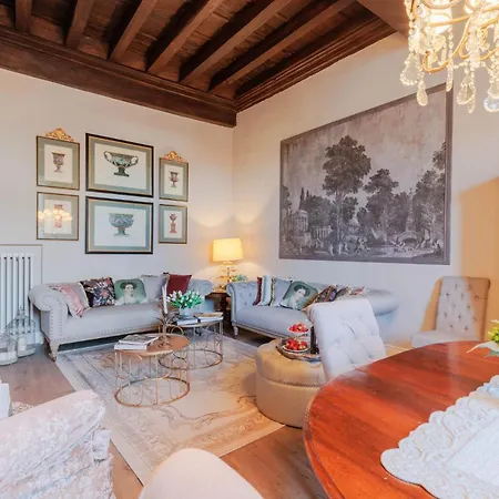 Casa Pitt, A Luxury 3 Bedrooms In Lucca